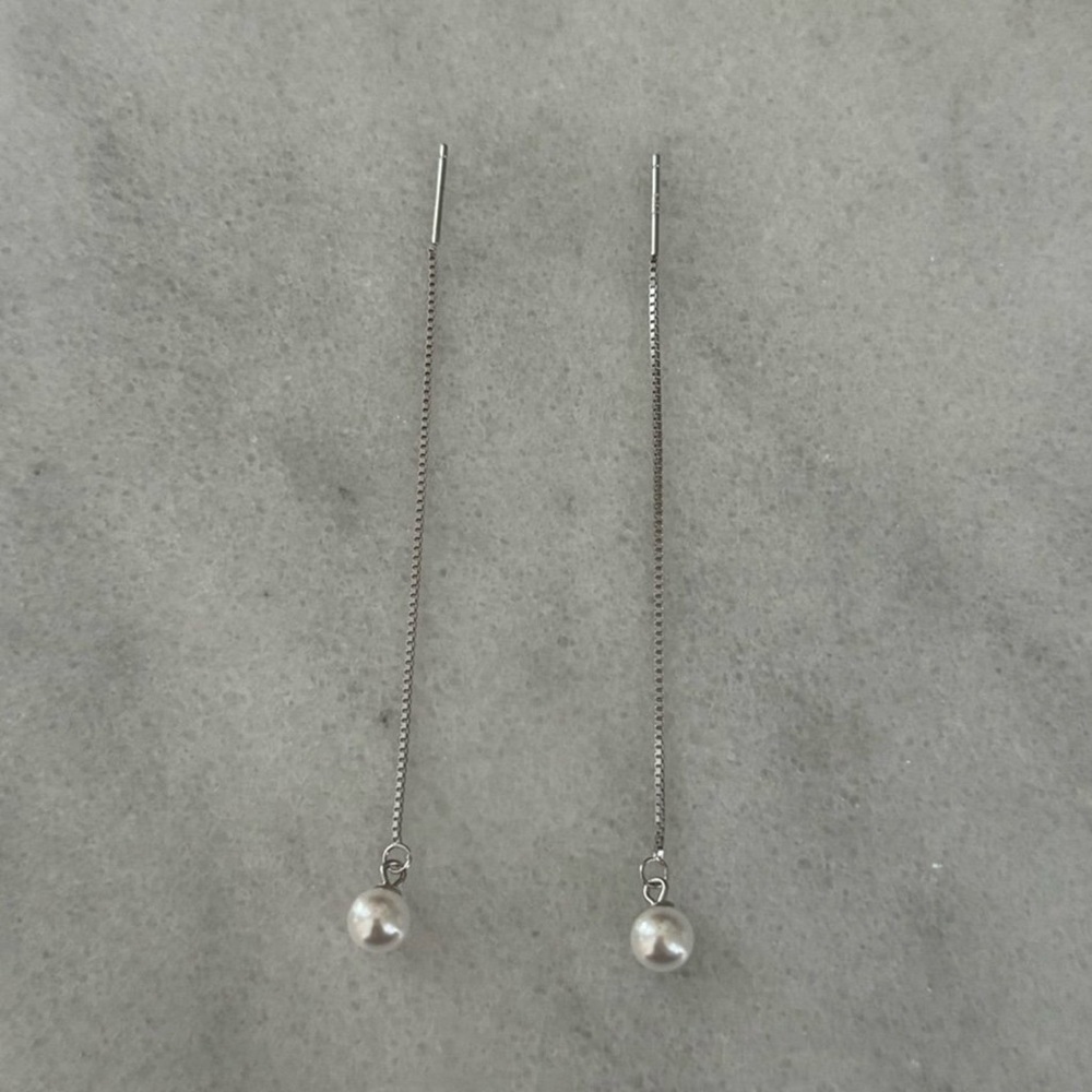 Sterling Silver Threaded Chain Pearl Earrings 

Brand New